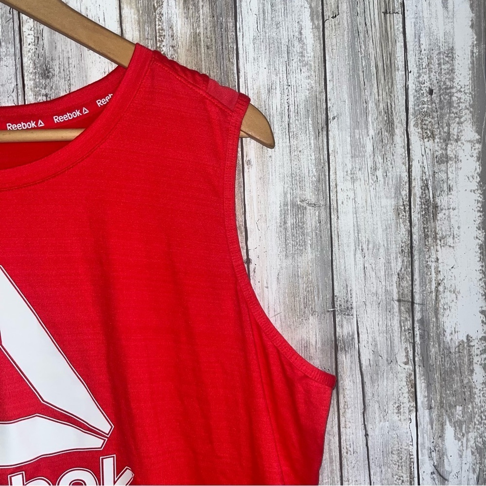 Reebok Red Polyester Tank With Mesh Side Panels XXL - Picture 2 of 5
